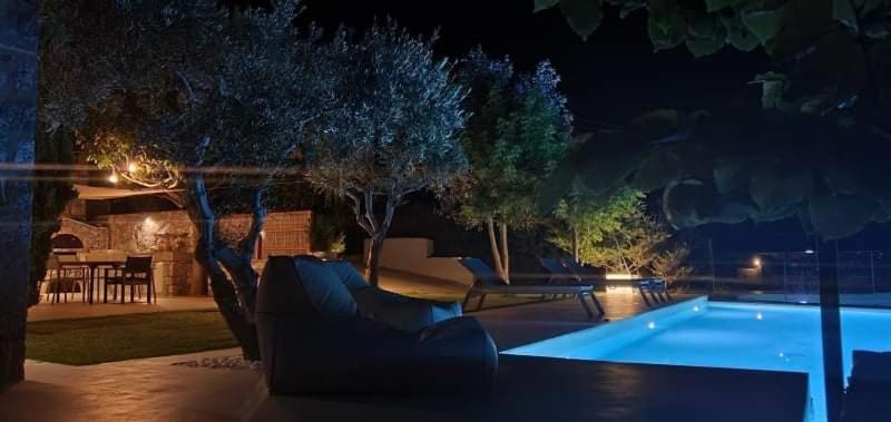 Villa Lithos Кімі Номер фото
